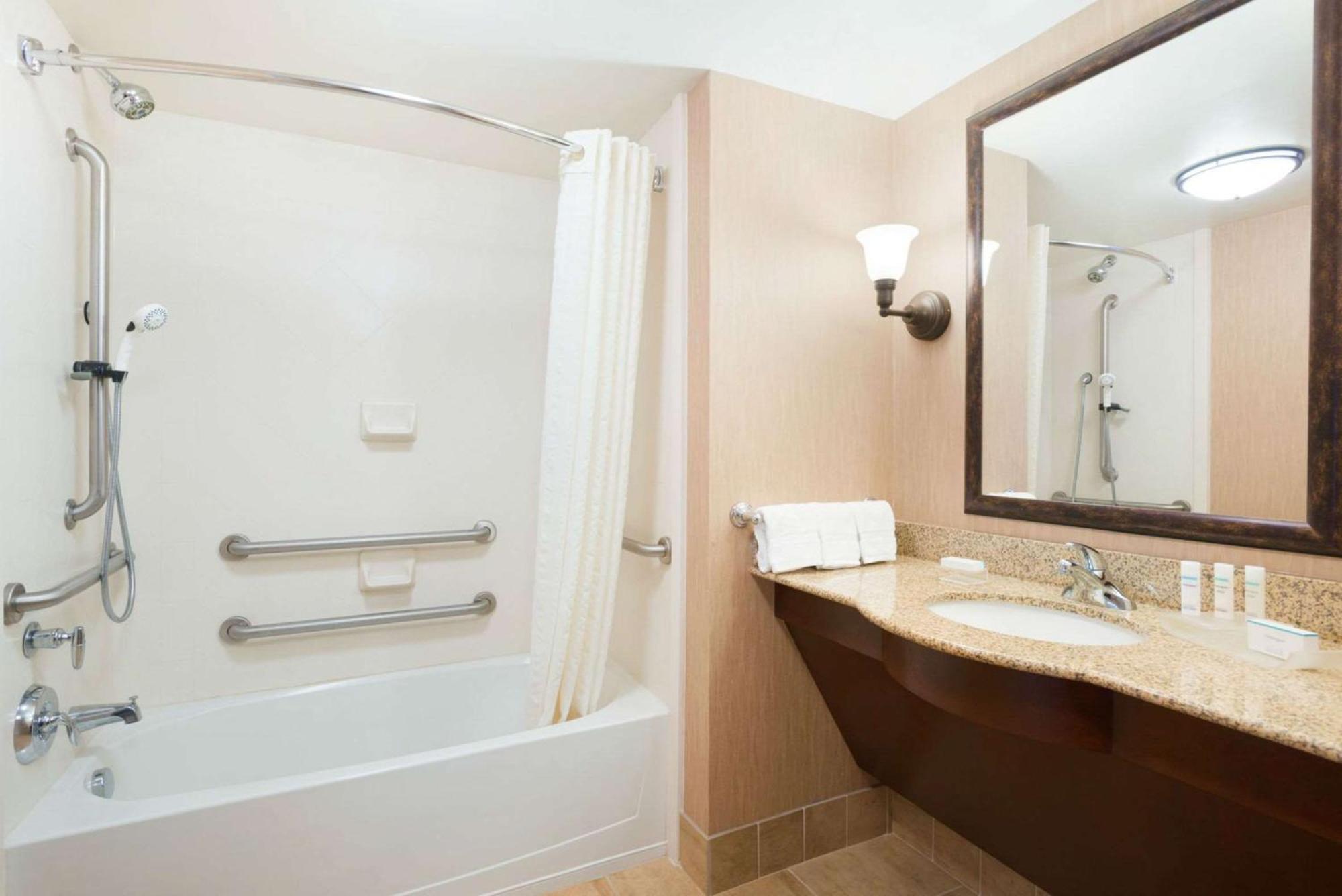 Homewood Suites New Brighton Kültér fotó